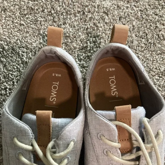 Tom’s gray sneaker - Picture 4 of 4